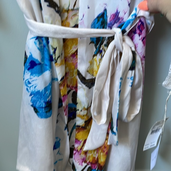 14. In bloom Robe NWT - Picture 5 of 7